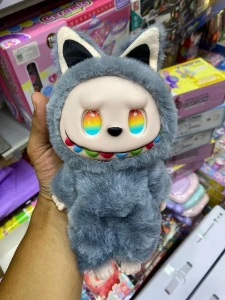 صورة لعبة لابوبو المحشوة