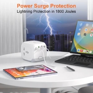 صورة مشترك كهرباء مربع متعدد الوظائف — 3 فتحات مع منفذ USB ومنفذ Type-C