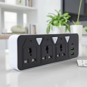 صورة مشترك كهرباء متعدد الوظائف، 3 منافذ تيار متردد + 2 USB-C + USB-A ، بقوة 2500 وات، 6 منافذ، اسود