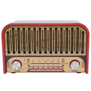 صورة راديو بتصميم كلاسيكي، يُعرف باسم راديو Meier M-2031BT