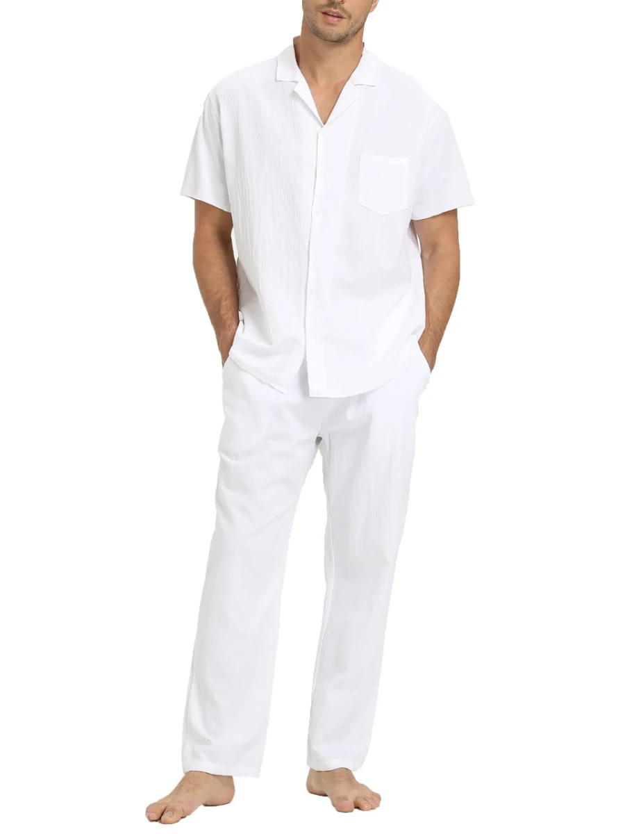 صورة طقم رجالي من قطعتين  قميص بأكمام قصيرة وأزرار أمامية، مناسب للشاطئ والصيف، بنطال فضفاض