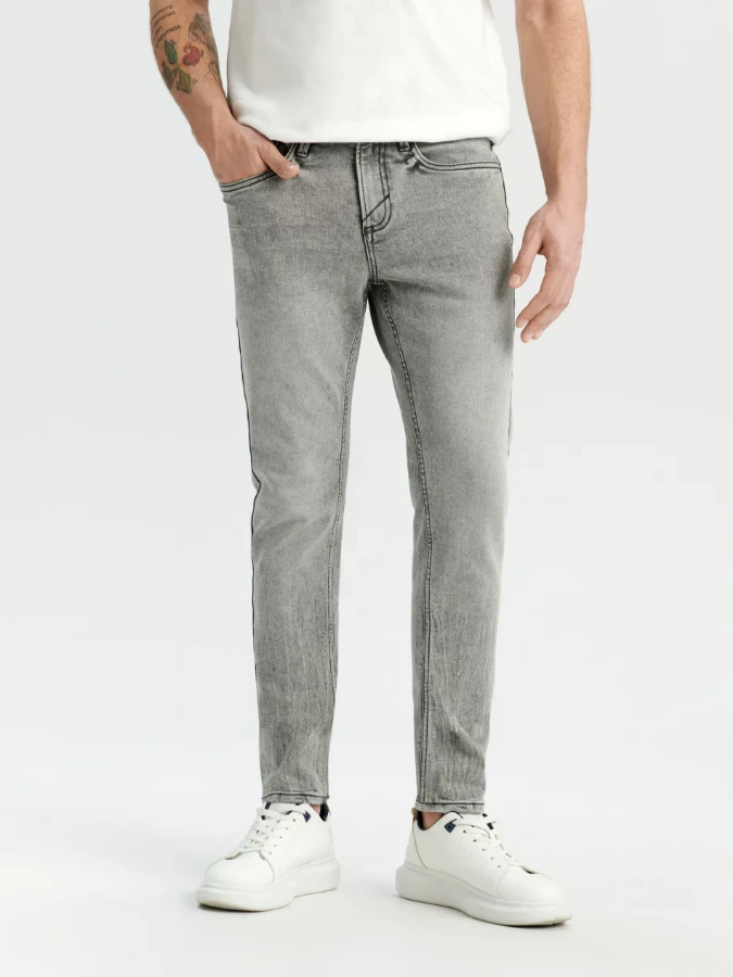 صورة بنطال  جينز رمادي بخصر متوسط قصة عصرية ومريحة - نسخ