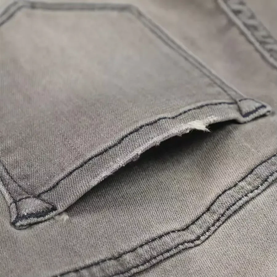 صورة بنطال جينز رمادي ضيق (Skinny Fit) – قصة عصرية - نسخ