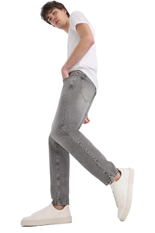 صورة بنطلون جين سليم فيت برجل ضيقة وخصر عالي رمادي