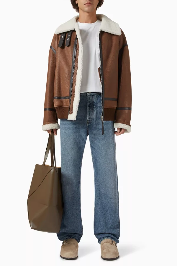 صورة تيشيرت لويفي بقصة مريحة