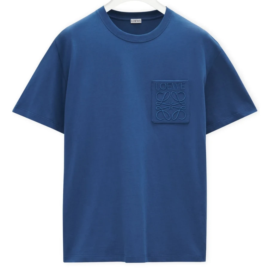 صورة تيشيرت لويفي بقصة مريحة -