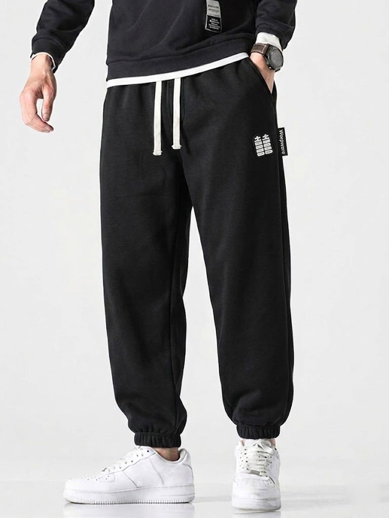 Cotton sweatpants with a comfortable fit