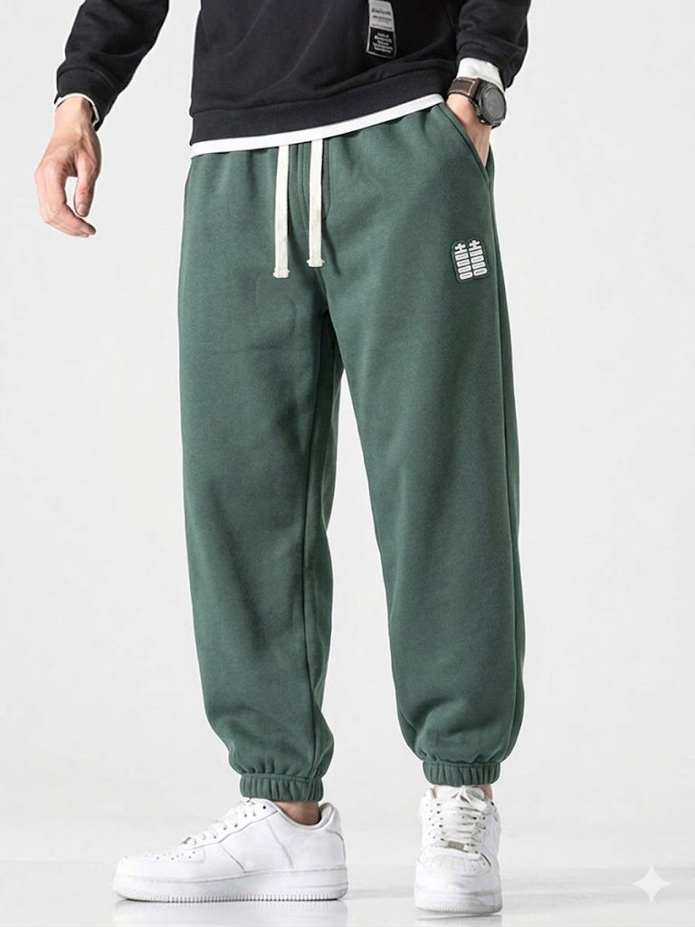 Cotton sweatpants with a comfortable fit