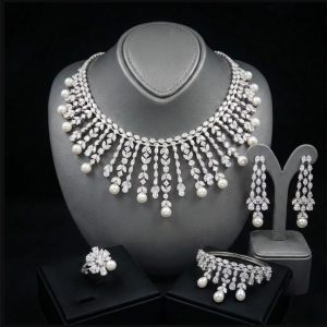 Luxury necklace set