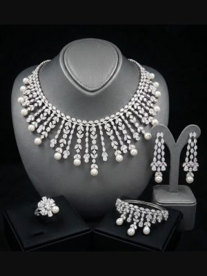 Luxury necklace set