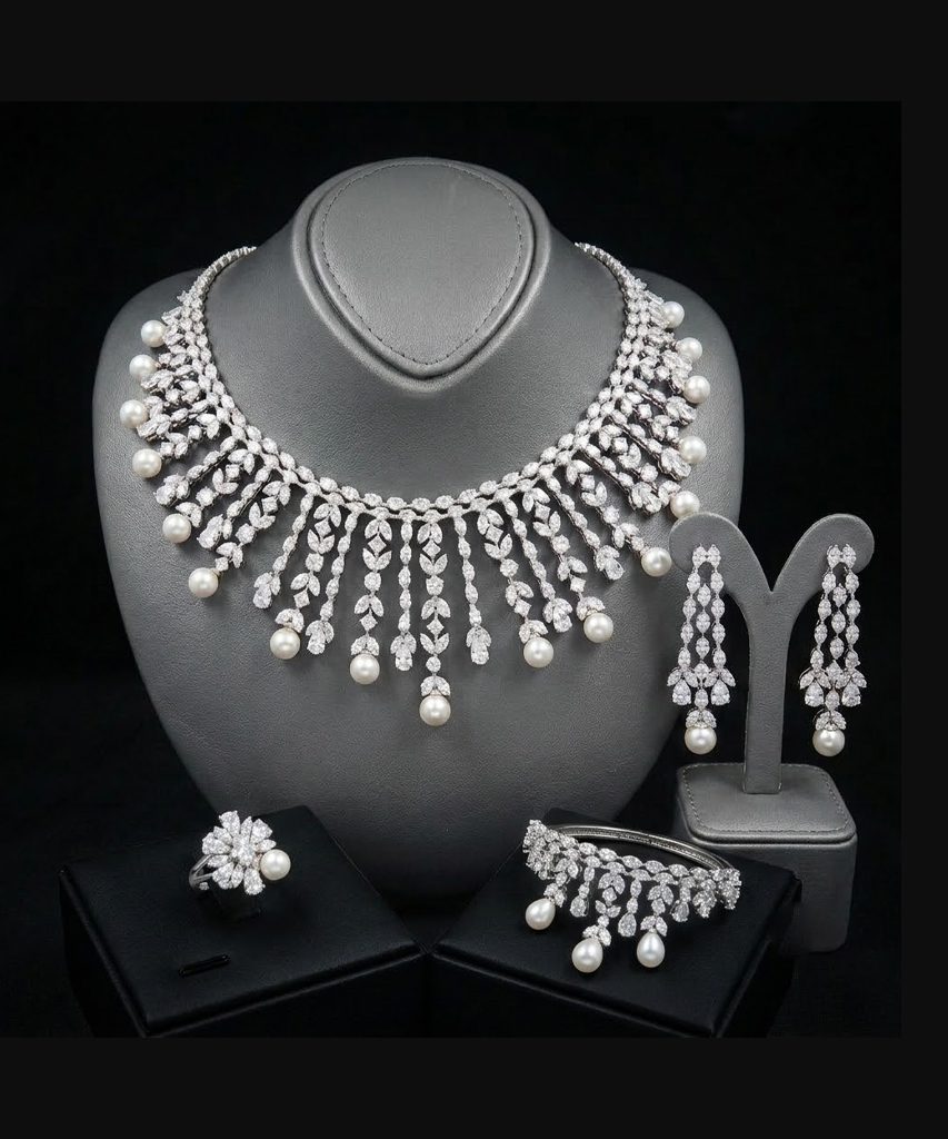 Luxury necklace set