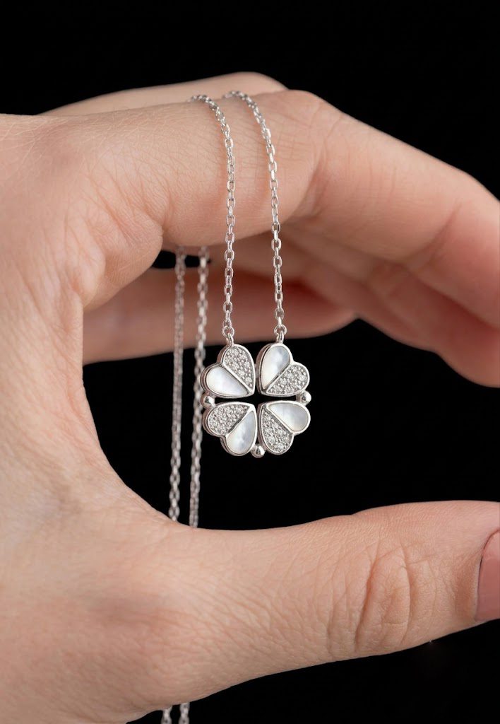 Leaf Clover Chain Locket